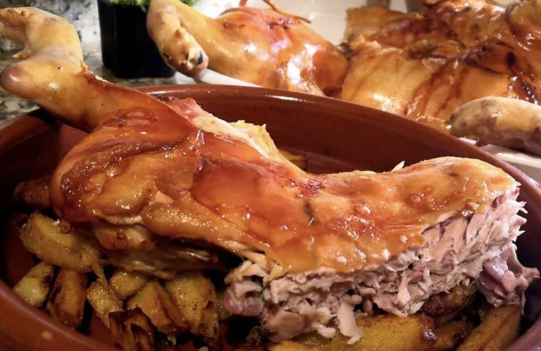 Receta de cochinillo asado de Segovia muy crujiente y tierno